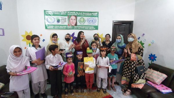 2021 07 08 – H.E NIMRA AZIZ Distributes Academic Results And Prizes At Inner Voice School Burma Town Islamabad