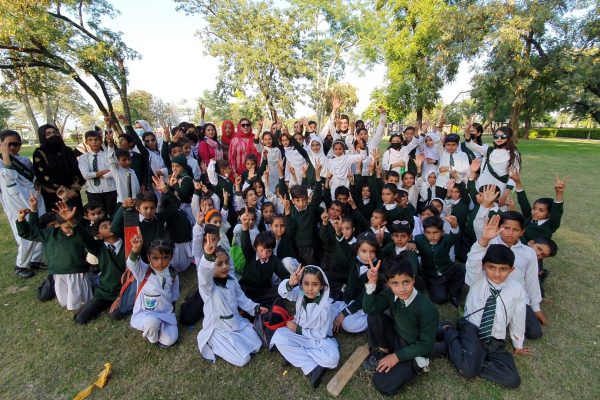 2021 11 14 – H.E RAHEELA KHAN Organizes OUTDOOR PICNIC for Inner Voice Children – Islamabad