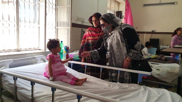 2022 05 03 H.E RAHEELA KHAN’s FIRST DAY of EID-UL-FITR With HOSPITALIZED INFANTS At BENAZIR HOSPITAL Rawalpindi