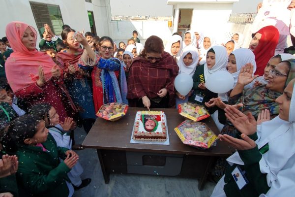 2022 11 27 – H.E RAHEELA KHAN celebrates BIRTHDAY with her INNER VOICE EDUCATION SYSTEM Burma Town children