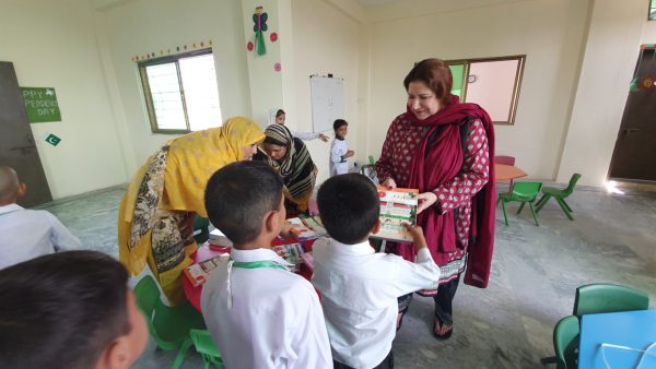 H.E RAHEELA KHAN Distributes JUNIOR SYLLABUS AND NOTEBOOKS at INNER VOICE EDUCATION SYSTEM Burma Town Islamabad