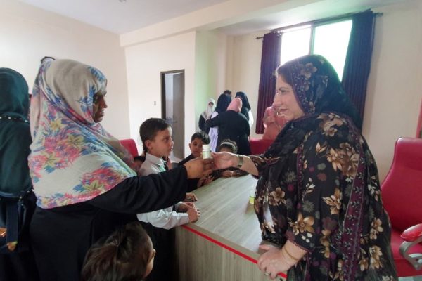 H.E RAHEELA KHAN Distributes SPIRULINA at the Inner Voice Education System Burma Town Campus Islamabad