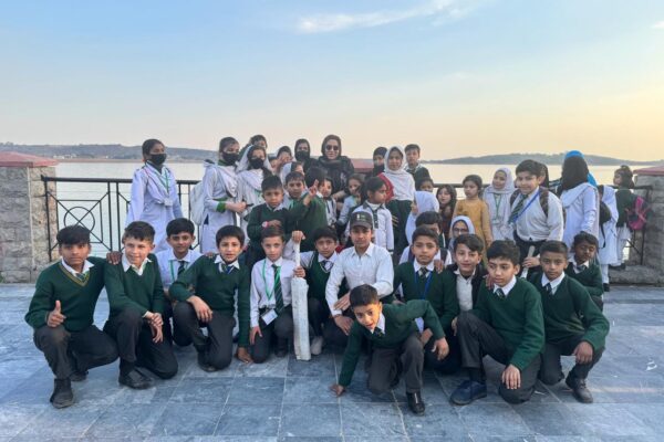 H.E RAHEELA KHAN ORGANIZES SCHOOL PICNIC